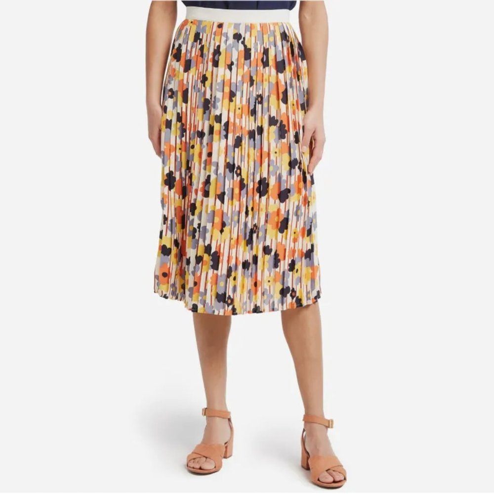 ModCloth Beautifully Upbeat Pleated Skirt - S